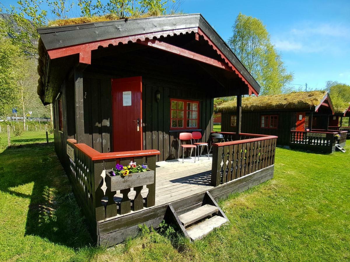 Vistdal Camping Myklebostad  Exterior foto